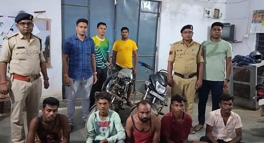 <em>शक्ति पुलिस की खबरें एक साथ--अड़भार चौकी अंतर्गत गाली गलौज कर मारपीट करने वाले आरोपी चढ़े पुलिस के हत्थे, शक्ति पुलिस ने अवैध शराब परिवहन करते किया आरोपीयो को गिरफ्तार</em> kshititech