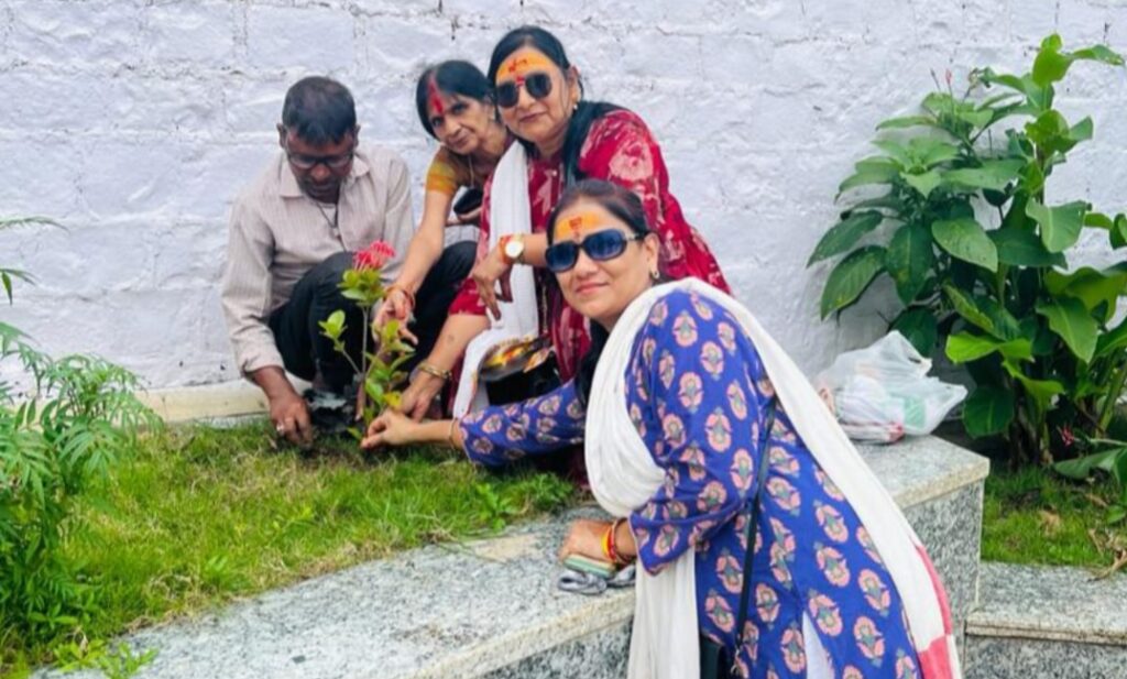 AAS की लक्ष्मी का वृक्षारोपण महाअभियान--- <em>छत्तीसगढ़ के अंतर्राष्ट्रीय अग्रवाल सम्मेलन पर्यावरण संरक्षण एवं जागरूकता इकाई ने अमरकंटक में किया वृक्षारोपण, प्रदेश संयोजक श्रीमती लक्ष्मी अग्रवाल के नेतृत्व में हुआ वृक्षारोपण जागरुकता को लेकर महाअभियान</em>, अंतर्राष्ट्रीय अध्यक्ष राजकुमार मित्तल के निर्देशन में हुआ कार्यक्रम AAS की लक्ष्मी का वृक्षारोपण महाअभियान--- <em>छत्तीसगढ़ के अंतर्राष्ट्रीय अग्रवाल सम्मेलन पर्यावरण संरक्षण एवं जागरूकता इकाई ने अमरकंटक में किया वृक्षारोपण, प्रदेश संयोजक श्रीमती लक्ष्मी अग्रवाल के नेतृत्व में हुआ वृक्षारोपण जागरुकता को लेकर महाअभियान</em>, अंतर्राष्ट्रीय अध्यक्ष राजकुमार मित्तल के निर्देशन में हुआ कार्यक्रम kshititech
