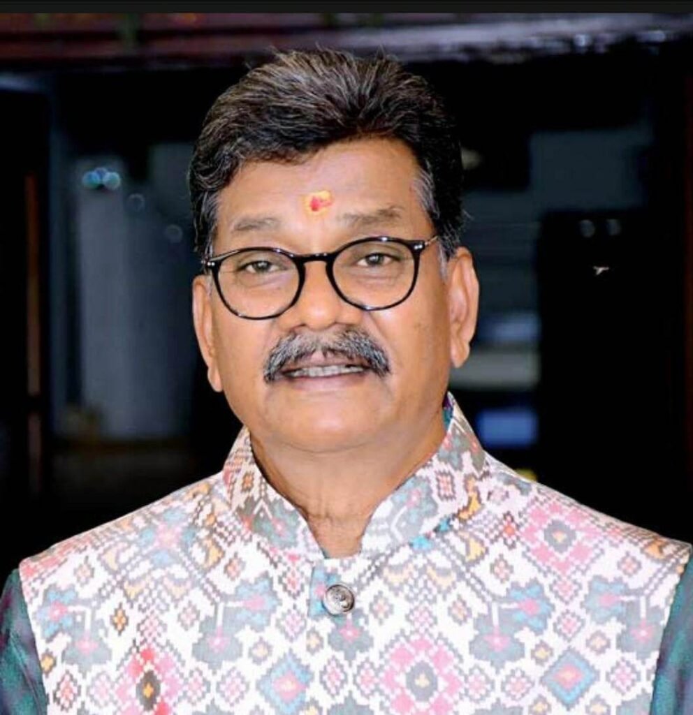 <em>जय बाबा भोलेनाथ-- महंत ने दी श्रावण मास के प्रथम सोमवार की बधाई, छत्तीसगढ़ विधानसभा अध्यक्ष डॉ चरणदास महंत ने कहा- भगवान भोले शंकर की आराधना मात्र से ही होता है कष्टों का निवारण, भोलेनाथ की पूजा-आराधना होती है फलदायी</em> <em>जय बाबा भोलेनाथ-- महंत ने दी श्रावण मास के प्रथम सोमवार की बधाई, छत्तीसगढ़ विधानसभा अध्यक्ष डॉ चरणदास महंत ने कहा- भगवान भोले शंकर की आराधना मात्र से ही होता है कष्टों का निवारण, भोलेनाथ की पूजा-आराधना होती है फलदायी</em> kshititech