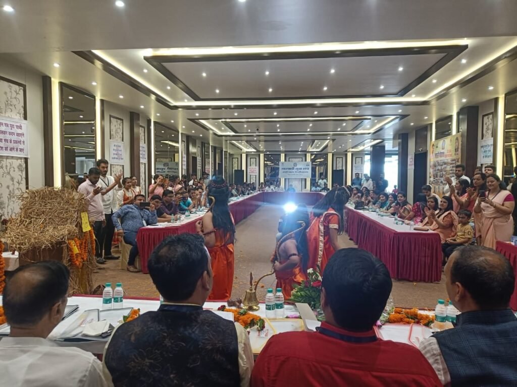 <em>शबरी की नगरी शिवरीनारायण में छत्तीसगढ़ प्रांतीय मारवाड़ी युवा मंच की प्रांतीय कार्यकारिणी बैठक संपन्न, राष्ट्रीय महामंत्री भी रहे मौजूद,बैठक में आगामी कार्यक्रमों पर हुई चर्चा, शाखाओं को दी गई ऑक्सीजन कंसंट्रेटर मशीन</em> kshititech