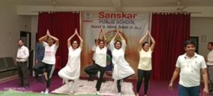 <em>संस्कार बना रहा बच्चों को संस्कारिक--शक्ति के संस्कार पब्लिक स्कूल में हर्षोल्लास के साथ हुआ स्वतंत्रता दिवस का कार्यक्रम, मुख्य अतिथि द्वारकानाथ स्वर्णकार एवं सचिव प्रकाश चंद्र अग्रवाल की मौजूदगी में बच्चों ने दी सुंदर प्रस्तुतियां, जिले का सीबीएसई माध्यम का सर्वश्रेष्ठ विद्यालय है संस्कार पब्लिक स्कूल</em> kshititech