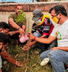 <em>प्लाज्मा/रक्तदान- करो यह महादान, रक्तदान के क्षेत्र में उल्लेखनीय पहल के लिए छत्तीसगढ़ हेल्पिंग हैंड्स क्लब को मिला सम्मान,स्वतंत्रता दिवस के मौके पर प्रदेश के उच्च शिक्षा मंत्री ने किया सम्मान, संस्था के सदस्य राहुल अग्रवाल शक्ति ने दी जानकारी</em>, जरूरतमंदों की सेवा एवं वृक्षारोपण के भी महा अभियान में अग्रणी भूमिका निभाती है हेल्पिंग हैंड्स क्लब <em>प्लाज्मा/रक्तदान- करो यह महादान, रक्तदान के क्षेत्र में उल्लेखनीय पहल के लिए छत्तीसगढ़ हेल्पिंग हैंड्स क्लब को मिला सम्मान,स्वतंत्रता दिवस के मौके पर प्रदेश के उच्च शिक्षा मंत्री ने किया सम्मान, संस्था के सदस्य राहुल अग्रवाल शक्ति ने दी जानकारी</em>, जरूरतमंदों की सेवा एवं वृक्षारोपण के भी महा अभियान में अग्रणी भूमिका निभाती है हेल्पिंग हैंड्स क्लब kshititech