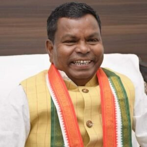 <em>चर्चाओं में फिर लखमा-- BJYM नेता अंकित अग्रवाल ने आबकारी मंत्री कवासी लखमा के बीड़ी पीते वीडियो को बताया शर्मनाक, अंकित ने कहा-- तत्काल इस्तीफा दें लखमा, छत्तीसगढ़ महतारी का किया अपमान</em>, मंत्री जी बीड़ी पी कर छत्तीसगढ़ की जनता को क्या नशे में डूबने का देना चाहते हैं संदेश, अंकित ने करी कड़ी भर्त्सना <em>चर्चाओं में फिर लखमा-- BJYM नेता अंकित अग्रवाल ने आबकारी मंत्री कवासी लखमा के बीड़ी पीते वीडियो को बताया शर्मनाक, अंकित ने कहा-- तत्काल इस्तीफा दें लखमा, छत्तीसगढ़ महतारी का किया अपमान</em>, मंत्री जी बीड़ी पी कर छत्तीसगढ़ की जनता को क्या नशे में डूबने का देना चाहते हैं संदेश, अंकित ने करी कड़ी भर्त्सना kshititech