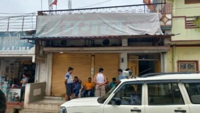 <em>बाराद्वार के रिहायशी इलाके में चोरों ने बोला धावा, लाखों रुपए की चोरी-- पुलिस जुटी मामले की तफ्तीश में, 1 अगस्त की दरमियानी रात्रि हुई चोरी की बड़ी घटना, सूने मकानों को टारगेट बना रहे चोर</em>, पूर्व नगर पंचायत उपाध्यक्ष जयकिशन केडिया के परिवार में हुई चोरी की बड़ी घटना <em>बाराद्वार के रिहायशी इलाके में चोरों ने बोला धावा, लाखों रुपए की चोरी-- पुलिस जुटी मामले की तफ्तीश में, 1 अगस्त की दरमियानी रात्रि हुई चोरी की बड़ी घटना, सूने मकानों को टारगेट बना रहे चोर</em>, पूर्व नगर पंचायत उपाध्यक्ष जयकिशन केडिया के परिवार में हुई चोरी की बड़ी घटना kshititech