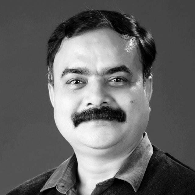 घुमंतू जानवरों पर कंट्रोल-- <em>नगरपालिका की सक्रियता-- जिलें में रोका-छेका अभियान के तहत सड़क एवं चौक चौराहों से आवारा पशुओ को हटाने तथा टैग और रेडियम बेल्ट लगाने का कार्य लगातर जारी, सीएमओ संजय सिंह ने कहा- 10 टीम का किया गया है शहर में गठन</em> घुमंतू जानवरों पर कंट्रोल-- <em>नगरपालिका की सक्रियता-- जिलें में रोका-छेका अभियान के तहत सड़क एवं चौक चौराहों से आवारा पशुओ को हटाने तथा टैग और रेडियम बेल्ट लगाने का कार्य लगातर जारी, सीएमओ संजय सिंह ने कहा- 10 टीम का किया गया है शहर में गठन</em> kshititech