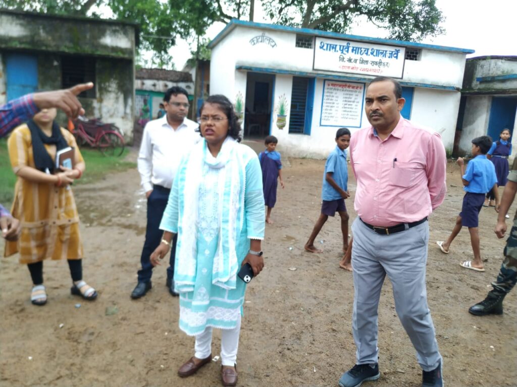 <em>जिले की खबरें एक साथ-- शक्ति जिले में स्वतंत्रता दिवस मनाने कलेक्टर ने प्रारंभ की तैयारी, पहली बार जिले में होगा 15 अगस्त का आयोजन ,बारिश को देखते हुए बाद नियंत्रण कक्ष स्थापित, कीटनाशक विक्रेताओं के यहां पहुंचे कृषि अधिकारी, 4 जैव उर्वरक अमानक पाए जाने पर तीन विक्रेताओं के खिलाफ हुई कार्रवाई, कलेक्टर/एसपी निकले जिले में बारिश की स्थिति का आकलन करने</em> <em>जिले की खबरें एक साथ-- शक्ति जिले में स्वतंत्रता दिवस मनाने कलेक्टर ने प्रारंभ की तैयारी, पहली बार जिले में होगा 15 अगस्त का आयोजन ,बारिश को देखते हुए बाद नियंत्रण कक्ष स्थापित, कीटनाशक विक्रेताओं के यहां पहुंचे कृषि अधिकारी, 4 जैव उर्वरक अमानक पाए जाने पर तीन विक्रेताओं के खिलाफ हुई कार्रवाई, कलेक्टर/एसपी निकले जिले में बारिश की स्थिति का आकलन करने</em> kshititech