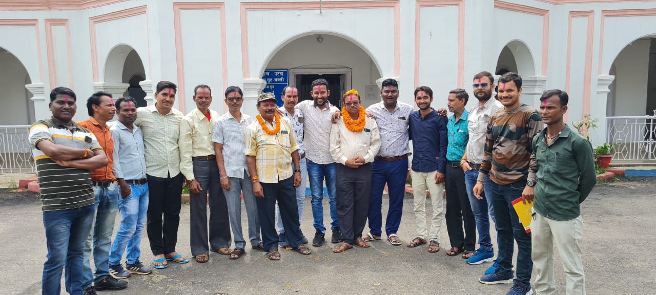 <em>वाहन चालक एवं यांत्रिकी कर्मचारी संघ जिला सक्ती के कार्यकारी अध्यक्ष मनोनीत हुए संतोष नामदेव,जिला सचिव बने श्री आशीष साहू</em>, शक्ति के राजू यादव को बनाया गया संघ का संरक्षक <em>वाहन चालक एवं यांत्रिकी कर्मचारी संघ जिला सक्ती के कार्यकारी अध्यक्ष मनोनीत हुए संतोष नामदेव,जिला सचिव बने श्री आशीष साहू</em>, शक्ति के राजू यादव को बनाया गया संघ का संरक्षक kshititech