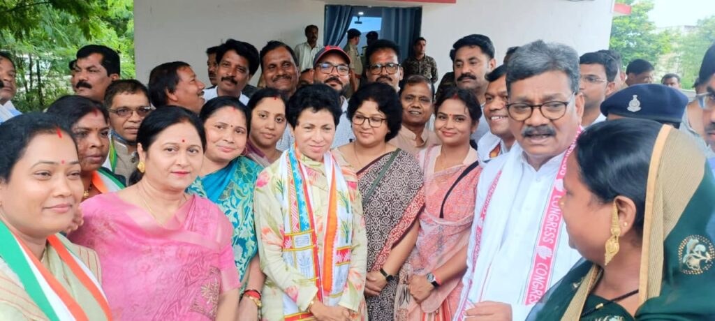 <em>अ.जा संसदीय सीट से होंगा खड़गे का चुनावी शंखनाद-- कांग्रेस अध्यक्ष की सभा की तैयारियों का जायजा लेने पहुंची कुमारी शैलजा जांजगीर, 13 को कांग्रेस अध्यक्ष मल्लिकार्जुन खड़गे खोखरा के पुलिस ग्राउंड मैदान में करेंगे भरोसे का सम्मेलन को संबोधित, पूरी सरकार 13 को जांजगीर में, शैलजा के साथ तैयारी बैठक में शामिल हुए छत्तीसगढ़ विधानसभा अध्यक्ष महंत, 1 लाख लोग पहुंचेंगे 13 को जांजगीर</em> <em>अ.जा संसदीय सीट से होंगा खड़गे का चुनावी शंखनाद-- कांग्रेस अध्यक्ष की सभा की तैयारियों का जायजा लेने पहुंची कुमारी शैलजा जांजगीर, 13 को कांग्रेस अध्यक्ष मल्लिकार्जुन खड़गे खोखरा के पुलिस ग्राउंड मैदान में करेंगे भरोसे का सम्मेलन को संबोधित, पूरी सरकार 13 को जांजगीर में, शैलजा के साथ तैयारी बैठक में शामिल हुए छत्तीसगढ़ विधानसभा अध्यक्ष महंत, 1 लाख लोग पहुंचेंगे 13 को जांजगीर</em> kshititech