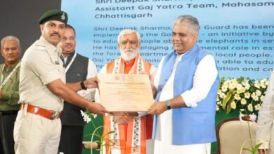 <em>शक्ति की शान- दीपक, राष्ट्रीय स्तर के गज गौरव अवॉर्ड से दिग्गज हस्तियों के हाथों सम्मानित हुए शक्ति के माटी पुत्र वनरक्षक दीपक शर्मा,भाजयुमो मंडल अध्यक्ष गौतम शर्मा के ज्येष्ठ भ्राता है दीपक, 12 अगस्त को भुवनेश्वर में आयोजित कार्यक्रम में हुआ दीपक का सम्मान, 70000 लोगों को किया जागरूक</em> kshititech