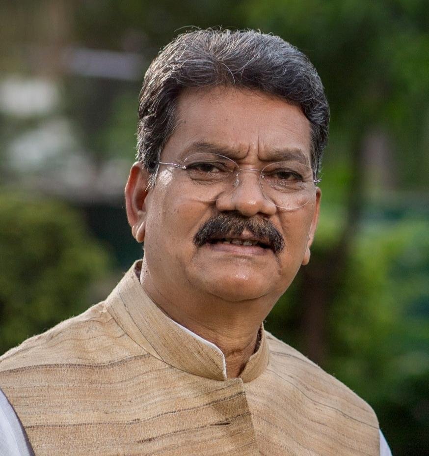 <em>विधायक की टिकट लेने महंत करेंगे अध्यक्ष को आवेदन, 21 अगस्त को सुबह 11:00 बजे महंत पहुंचेंगे कांग्रेस अध्यक्ष कार्यालय</em>, महंत ही स्वयं हो सकते हैं शक्ति के कांग्रेस उम्मीदवार, सुपुत्र सूरज महंत को भी लड़ाने की जोरों से थी राजनीतिक चर्चा kshititech