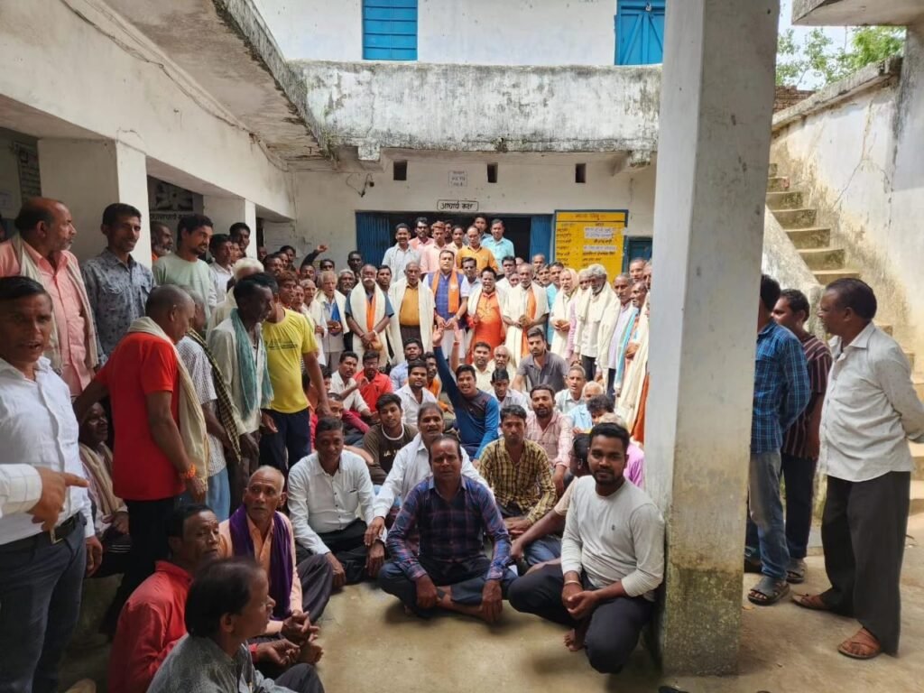 <em>अमर सुल्तानिया ने किया स्वतंत्रता दिवस की पूर्व संध्या पर हर घर तिरंगा अभियान के तहत नैला जांजगीर शहर में राष्ट्रध्वज का निशुल्क वितरण, नवागढ़ में अमर ने किया वरिष्ठ जनों का सम्मान, अमर सुल्तानिया ने कहा स्वतंत्रता दिवस देश की आजादी का बड़ा राष्ट्रीय पर्व, पूर्व सांसद कमला पाटले भी रही मौजूद</em> <em>अमर सुल्तानिया ने किया स्वतंत्रता दिवस की पूर्व संध्या पर हर घर तिरंगा अभियान के तहत नैला जांजगीर शहर में राष्ट्रध्वज का निशुल्क वितरण, नवागढ़ में अमर ने किया वरिष्ठ जनों का सम्मान, अमर सुल्तानिया ने कहा स्वतंत्रता दिवस देश की आजादी का बड़ा राष्ट्रीय पर्व, पूर्व सांसद कमला पाटले भी रही मौजूद</em> kshititech