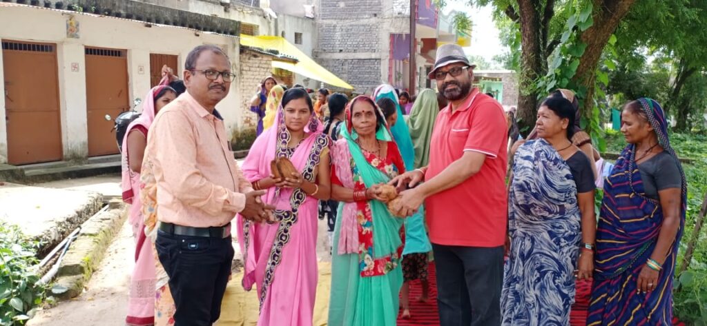 <em>सक्ति के जिला भाजपा कार्यालय में स्वतंत्रता दिवस पर कृष्णकांत चंद्रा ने किया ध्वजारोहण, भाजपा ने 14 अगस्त को मनाया विभाजन विभीषिका दिवस, शक्ति केंद्र में हुआ लाभार्थी सम्मेलन</em>, भाजपा जिलाध्यक्ष चंद्रा ने कहा- पूरे देश में आजादी के अमृत महोत्सव की 75 वीं वर्षगांठ के अंतर्गत हुए विभिन्न रचनात्मक कार्य, मोदी जी का बहुत-बहुत आभार <em>सक्ति के जिला भाजपा कार्यालय में स्वतंत्रता दिवस पर कृष्णकांत चंद्रा ने किया ध्वजारोहण, भाजपा ने 14 अगस्त को मनाया विभाजन विभीषिका दिवस, शक्ति केंद्र में हुआ लाभार्थी सम्मेलन</em>, भाजपा जिलाध्यक्ष चंद्रा ने कहा- पूरे देश में आजादी के अमृत महोत्सव की 75 वीं वर्षगांठ के अंतर्गत हुए विभिन्न रचनात्मक कार्य, मोदी जी का बहुत-बहुत आभार kshititech