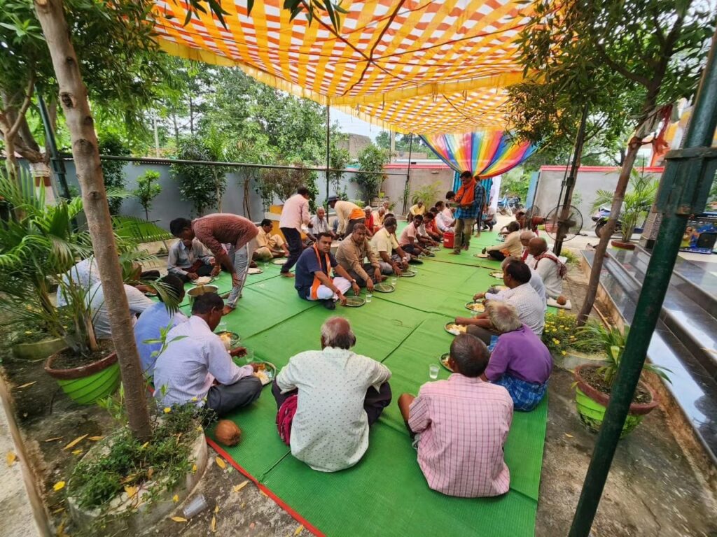 <em>अमर सुल्तानिया ने किया देव तुल्य वरिष्ठ कार्यकर्ताओं का सम्मान, जांजगीर-चांपा विधानसभा क्षेत्र के अमोरा शक्ति केंद्र में हुआ आयोजन, अमर ने कहा-बुजुर्गों के आशीर्वाद से ही हम जीवन में लेते हैं उनसे प्रेरणा</em>, अमर के वरिष्ठ जन सम्मान समारोह में ग्रामीणों में उत्साह, बुजुर्ग दे रहे अमर को आशीर्वाद <em>अमर सुल्तानिया ने किया देव तुल्य वरिष्ठ कार्यकर्ताओं का सम्मान, जांजगीर-चांपा विधानसभा क्षेत्र के अमोरा शक्ति केंद्र में हुआ आयोजन, अमर ने कहा-बुजुर्गों के आशीर्वाद से ही हम जीवन में लेते हैं उनसे प्रेरणा</em>, अमर के वरिष्ठ जन सम्मान समारोह में ग्रामीणों में उत्साह, बुजुर्ग दे रहे अमर को आशीर्वाद kshititech