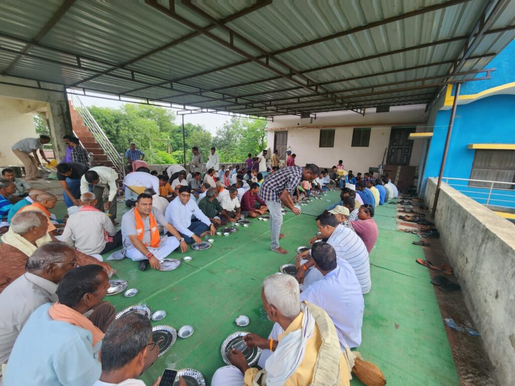 <em>जन सेवक अमर सुल्तानिया जुटे है वरिष्ठ जनों के सम्मान में-- जांजगीर चाम्पा विधानसभा क्षेत्र के एक-एक गांव में पहुंच रहे अमर,बुजुर्गों का मिल रहा आशीर्वाद, अमर ने कहा-- बुजुर्गों के आशीर्वाद से ही आज भाजपा पार्टी ने हासिल किया प्रगति का यह मुकाम</em> <em>जन सेवक अमर सुल्तानिया जुटे है वरिष्ठ जनों के सम्मान में-- जांजगीर चाम्पा विधानसभा क्षेत्र के एक-एक गांव में पहुंच रहे अमर,बुजुर्गों का मिल रहा आशीर्वाद, अमर ने कहा-- बुजुर्गों के आशीर्वाद से ही आज भाजपा पार्टी ने हासिल किया प्रगति का यह मुकाम</em> kshititech