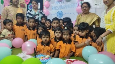 बच्चों ने मनाया रक्षाबंधन का पर्व-- <em>जांजगीर के लिटिल लेजेंड्स किड्स स्कूल में हुआ रक्षाबंधन सेलिब्रेशन, शिक्षा अधिकारी श्रीमती ऋषि कांता राठौर रही मौजूद, विद्यालय की नन्ही बहनों ने प्यारे भैयाओं के हाथों में बांधी राखियां, विद्यालय के डायरेक्टर सुनील सिंघानिया ने कहा रक्षाबंधन के पवित्र पर्व की सभी को बधाई</em> बच्चों ने मनाया रक्षाबंधन का पर्व-- <em>जांजगीर के लिटिल लेजेंड्स किड्स स्कूल में हुआ रक्षाबंधन सेलिब्रेशन, शिक्षा अधिकारी श्रीमती ऋषि कांता राठौर रही मौजूद, विद्यालय की नन्ही बहनों ने प्यारे भैयाओं के हाथों में बांधी राखियां, विद्यालय के डायरेक्टर सुनील सिंघानिया ने कहा रक्षाबंधन के पवित्र पर्व की सभी को बधाई</em> kshititech