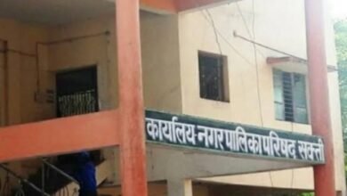 <em>शक्ति शहर में प्रतिदिन शाम 5:00 बजे से रात्रि 9:00 बजे तक नगर पालिका के कर्मचारी सड़कों से हटाएंगे आवारा पशुओं को, मुख्य नगरपालिका अधिकारी ने जारी किए आदेश</em>, छत्तीसगढ़ शासन के रोका-छेका अभियान के तहत नगर पालिका ने बनाई योजना kshititech