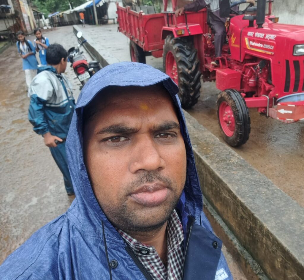 <em>नहीं परवाह बारिश की-- चलो अड़भार शहर को स्वच्छ बनाएं-- भारी बारिश में भी बरसाती पहनकर स्वच्छता मित्र कर रहे शहर को साफ- सुथरा रखने का कार्य, नगर पंचायत में निरंतर स्वच्छता को लेकर प्रशासन जागरूक</em> <em>नहीं परवाह बारिश की-- चलो अड़भार शहर को स्वच्छ बनाएं-- भारी बारिश में भी बरसाती पहनकर स्वच्छता मित्र कर रहे शहर को साफ- सुथरा रखने का कार्य, नगर पंचायत में निरंतर स्वच्छता को लेकर प्रशासन जागरूक</em> kshititech