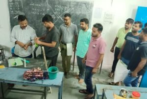 कुशल बाढ़ आपदा प्रबंधन-- <em>शक्ति कलेक्टर के निर्देशन में चंद्रपुर में राहत शिविर सहित आपदा प्रबंधन को लेकर हुई बेहतर कार्ययोजना, कलेक्टर,डभरा एसडीएम एवं तहसीलदार के निरंतर मॉनिटरिंग से व्यवस्था बनी बेहतर, महानदी का घटा जलस्तर लोगों ने ली राहत, सीएमओ आनंद कुमार राय भी अपनी टीम के साथ रहे सजग</em> कुशल बाढ़ आपदा प्रबंधन-- <em>शक्ति कलेक्टर के निर्देशन में चंद्रपुर में राहत शिविर सहित आपदा प्रबंधन को लेकर हुई बेहतर कार्ययोजना, कलेक्टर,डभरा एसडीएम एवं तहसीलदार के निरंतर मॉनिटरिंग से व्यवस्था बनी बेहतर, महानदी का घटा जलस्तर लोगों ने ली राहत, सीएमओ आनंद कुमार राय भी अपनी टीम के साथ रहे सजग</em> kshititech