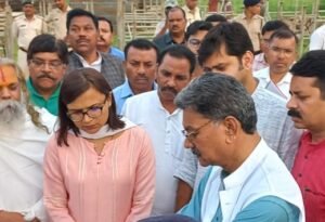 <em>कांग्रेस अध्यक्ष खड़गे 13 को जांजगीर में,अध्यक्ष के आगमन को लेकर संगठन की तैयारी बैठक में पहुंचे विधानसभा अध्यक्ष महंत</em>, प्रभारी मंत्री जयसिंह अग्रवाल सहित संगठन के पदाधिकारी भी हुए बैठक में शामिल, जांजगीर जिले में ऐतिहासिक होगा कांग्रेस अध्यक्ष का प्रवास kshititech