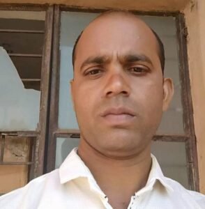 <em>कांग्रेस नेता ज्योतिष गर्ग ने जांजगीर पहुंचकर प्रथम महिला सांसद मिनी माता की पुण्यतिथि पर किया श्रद्धा सुमन अर्पित, ज्योतिष ने कहा-- मिनीमाता जी ने सामाजिक कुरीतियों को दूर करने की दिशा में किया उल्लेखनीय कार्य</em> kshititech