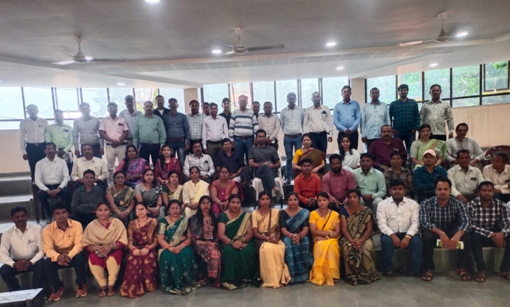 <em>सक्ति के 6 शिक्षकों ने खिलौना आधारित प्रशिक्षण के सीखे गुर, राष्ट्रीय शिक्षा नीति के तहत तीन दिवसीय आवासीय प्रशिक्षण संपन्न हुआ राजधानी रायपुर में, शक्ति विकासखंड से पुष्पेंद्र कश्यप एवं मीरा देवांगन भी हुए शामिल</em>, प्रशिक्षण से लौट पुष्पेंद्र ने कहा-- बहुत कुछ मिला सीखने को <em>सक्ति के 6 शिक्षकों ने खिलौना आधारित प्रशिक्षण के सीखे गुर, राष्ट्रीय शिक्षा नीति के तहत तीन दिवसीय आवासीय प्रशिक्षण संपन्न हुआ राजधानी रायपुर में, शक्ति विकासखंड से पुष्पेंद्र कश्यप एवं मीरा देवांगन भी हुए शामिल</em>, प्रशिक्षण से लौट पुष्पेंद्र ने कहा-- बहुत कुछ मिला सीखने को kshititech