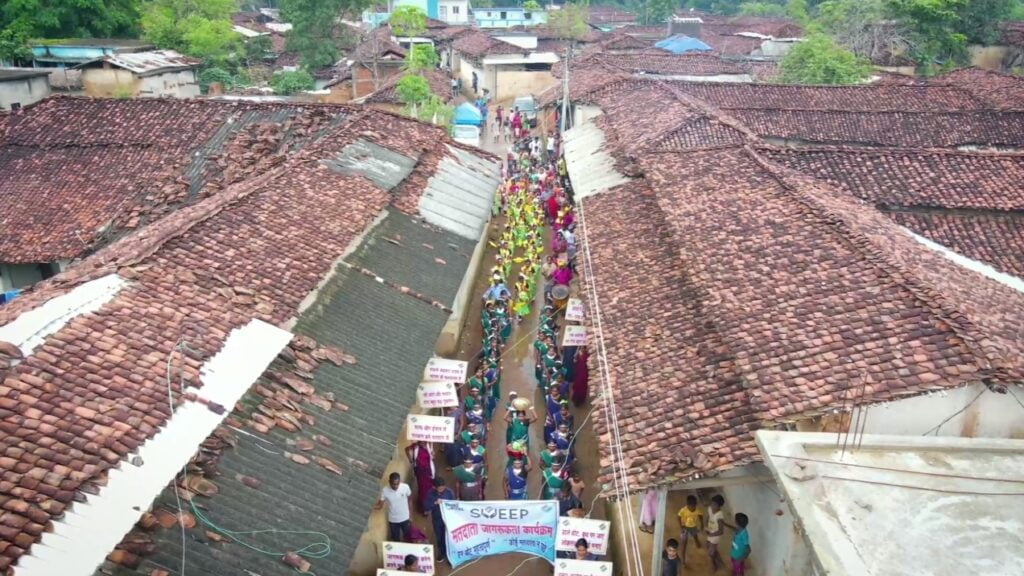 <em>मतदान जागरूकता को लेकर अनोखी अनुकरणीय पहल--खरसिया विधानसभा क्षेत्र के गोरपार में 20 अगस्त को सुवा नृत्य,कर्मा नृत्य,गेड़ी नृत्य के साथ मतदाताओं को जागरूक करने प्रशासन ने किया रोड शो, खरसिया तहसीलदार शिवकुमार डनसेना ने कहा- निर्वाचन आयोग के निर्देशानुसार शत प्रतिशत मतदान हेतु ली गई शपथ</em> <em>मतदान जागरूकता को लेकर अनोखी अनुकरणीय पहल--खरसिया विधानसभा क्षेत्र के गोरपार में 20 अगस्त को सुवा नृत्य,कर्मा नृत्य,गेड़ी नृत्य के साथ मतदाताओं को जागरूक करने प्रशासन ने किया रोड शो, खरसिया तहसीलदार शिवकुमार डनसेना ने कहा- निर्वाचन आयोग के निर्देशानुसार शत प्रतिशत मतदान हेतु ली गई शपथ</em> kshititech