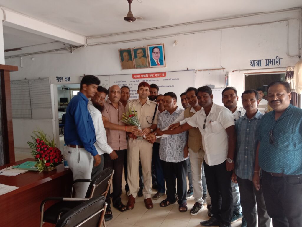 <em>जनर्लिस्ट वेलफेयर यूनियन शक्ति जिले की बैठक संपन्न, शक्ति ब्लॉक इकाई के नए अध्यक्ष बनाए गए नरेश गेवाडीन, सचिव कमल अग्रवाल, संगठन हित में लिए गए अनेकों निर्णय, यूनियन ने करी थाना प्रभारी एवम सीएमओ से मुलाकात, 26 अगस्त को चलेगा स्वच्छता अभियान</em> ,जिला अध्यक्ष रमेश ने करी-- सभी सदस्यों से स्वच्छता कार्यक्रम में उपस्थित होने की अपील <em>जनर्लिस्ट वेलफेयर यूनियन शक्ति जिले की बैठक संपन्न, शक्ति ब्लॉक इकाई के नए अध्यक्ष बनाए गए नरेश गेवाडीन, सचिव कमल अग्रवाल, संगठन हित में लिए गए अनेकों निर्णय, यूनियन ने करी थाना प्रभारी एवम सीएमओ से मुलाकात, 26 अगस्त को चलेगा स्वच्छता अभियान</em> ,जिला अध्यक्ष रमेश ने करी-- सभी सदस्यों से स्वच्छता कार्यक्रम में उपस्थित होने की अपील kshititech
