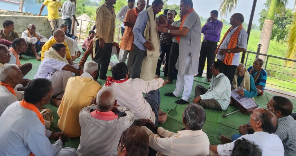 <em>जन सेवक अमर सुल्तानिया जुटे है वरिष्ठ जनों के सम्मान में-- जांजगीर चाम्पा विधानसभा क्षेत्र के एक-एक गांव में पहुंच रहे अमर,बुजुर्गों का मिल रहा आशीर्वाद, अमर ने कहा-- बुजुर्गों के आशीर्वाद से ही आज भाजपा पार्टी ने हासिल किया प्रगति का यह मुकाम</em> <em>जन सेवक अमर सुल्तानिया जुटे है वरिष्ठ जनों के सम्मान में-- जांजगीर चाम्पा विधानसभा क्षेत्र के एक-एक गांव में पहुंच रहे अमर,बुजुर्गों का मिल रहा आशीर्वाद, अमर ने कहा-- बुजुर्गों के आशीर्वाद से ही आज भाजपा पार्टी ने हासिल किया प्रगति का यह मुकाम</em> kshititech