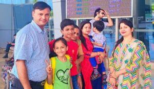 <em>जांजगीर के विवेक को मिला अमिताभ बच्चन के साथ केबीसी की हॉट सीट पर खेलने का मौका,पहले ही राउंड में जीत दर्ज की विवेक ने,19-20 सितंबर को होगा सोनी टीवी पर सीधा प्रसारण,जांजगीर पहुंचने पर हुआ भव्य स्वागत</em>, समाजसेवी, एडवोकेट पंकज अग्रवाल एवं मारवाड़ी युवा मंच के पूर्व प्रदेश अध्यक्ष अमर सुल्तानिया ने दी विवेक को बधाई <em>जांजगीर के विवेक को मिला अमिताभ बच्चन के साथ केबीसी की हॉट सीट पर खेलने का मौका,पहले ही राउंड में जीत दर्ज की विवेक ने,19-20 सितंबर को होगा सोनी टीवी पर सीधा प्रसारण,जांजगीर पहुंचने पर हुआ भव्य स्वागत</em>, समाजसेवी, एडवोकेट पंकज अग्रवाल एवं मारवाड़ी युवा मंच के पूर्व प्रदेश अध्यक्ष अमर सुल्तानिया ने दी विवेक को बधाई kshititech