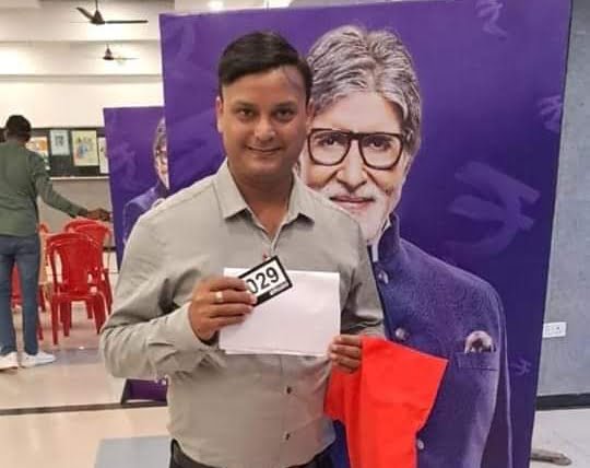 <em>जांजगीर के विवेक को मिला अमिताभ बच्चन के साथ केबीसी की हॉट सीट पर खेलने का मौका,पहले ही राउंड में जीत दर्ज की विवेक ने,19-20 सितंबर को होगा सोनी टीवी पर सीधा प्रसारण,जांजगीर पहुंचने पर हुआ भव्य स्वागत</em>, समाजसेवी, एडवोकेट पंकज अग्रवाल एवं मारवाड़ी युवा मंच के पूर्व प्रदेश अध्यक्ष अमर सुल्तानिया ने दी विवेक को बधाई <em>जांजगीर के विवेक को मिला अमिताभ बच्चन के साथ केबीसी की हॉट सीट पर खेलने का मौका,पहले ही राउंड में जीत दर्ज की विवेक ने,19-20 सितंबर को होगा सोनी टीवी पर सीधा प्रसारण,जांजगीर पहुंचने पर हुआ भव्य स्वागत</em>, समाजसेवी, एडवोकेट पंकज अग्रवाल एवं मारवाड़ी युवा मंच के पूर्व प्रदेश अध्यक्ष अमर सुल्तानिया ने दी विवेक को बधाई kshititech