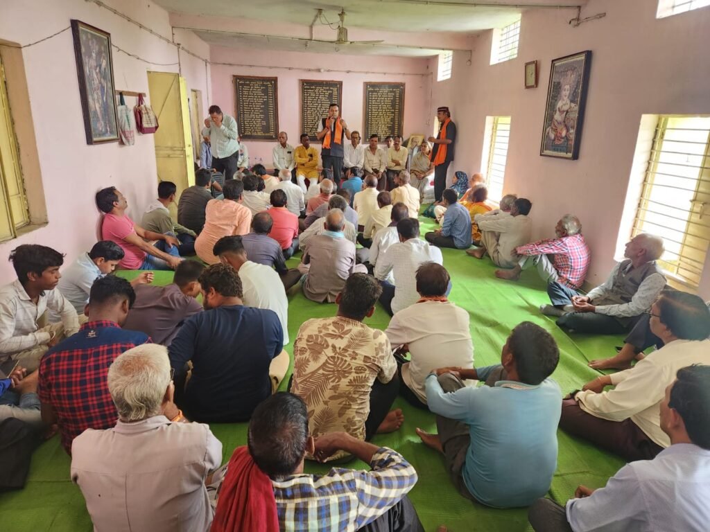 <em>भाजपा नेता अमर सुल्तानिया की सक्रियता-- मिशन क्लीन सिटी कर्मचारी संघ के धरना को दिया समर्थन,जांजगीर- चांपा विधानसभा क्षेत्र में चल रहा अमर का वरिष्ठ जन सम्मान कार्यक्रम, गांव- गांव पहुंच रहे अमर, बुजुर्गों का मिल रहा लाड़-दुलार एवं आशीर्वाद</em>, अमर की आत्मीयता एवं सहजता से युवा भी है प्रभावित <em>भाजपा नेता अमर सुल्तानिया की सक्रियता-- मिशन क्लीन सिटी कर्मचारी संघ के धरना को दिया समर्थन,जांजगीर- चांपा विधानसभा क्षेत्र में चल रहा अमर का वरिष्ठ जन सम्मान कार्यक्रम, गांव- गांव पहुंच रहे अमर, बुजुर्गों का मिल रहा लाड़-दुलार एवं आशीर्वाद</em>, अमर की आत्मीयता एवं सहजता से युवा भी है प्रभावित kshititech