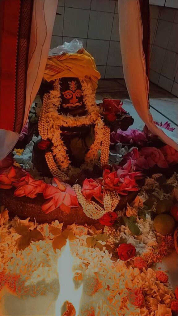 शक्ति में पहली बार पालकी यात्रा महाकाल की-- <em>शक्ति के राधाकृष्ण सेढू शिव मंदिर में बाबा भोलेनाथ का हुआ अद्भुत श्रंगार, 28 अगस्त की शाम निकली बाबा महाकाल तुर्री धाम वाले की पालकी यात्रा, सैकड़ो शिव भक्त हुए शामिल</em>, श्रावणी मास के अंतिम सोमवार पर हुई बाबा भोलेनाथ की आराधना,उमड़ पड़ा भोले भंडारी के भक्तों का सैलाब शक्ति में पहली बार पालकी यात्रा महाकाल की-- <em>शक्ति के राधाकृष्ण सेढू शिव मंदिर में बाबा भोलेनाथ का हुआ अद्भुत श्रंगार, 28 अगस्त की शाम निकली बाबा महाकाल तुर्री धाम वाले की पालकी यात्रा, सैकड़ो शिव भक्त हुए शामिल</em>, श्रावणी मास के अंतिम सोमवार पर हुई बाबा भोलेनाथ की आराधना,उमड़ पड़ा भोले भंडारी के भक्तों का सैलाब kshititech