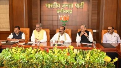 <em>नहीं होगी भाजपा की दूसरी सूची जारी,लगा विराम-- भाजपा ने पहली सूची नहीं बढ़ा दी मुश्किलें, घोषित प्रत्याशियों के विधानसभा क्षेत्र में चल रहा इस्तीफा का दौर, अधिसूचना जारी होने के बाद ही होगी प्रत्याशियों की सूची जारी, राजिम के मुरलीधर सिन्हा ने कहा- कि वे कुबेर पुत्र होते तो आज उनकी स्थिति अलग होती, टिकट न मिलने से नाराज मुरलीधर</em> <em>नहीं होगी भाजपा की दूसरी सूची जारी,लगा विराम-- भाजपा ने पहली सूची नहीं बढ़ा दी मुश्किलें, घोषित प्रत्याशियों के विधानसभा क्षेत्र में चल रहा इस्तीफा का दौर, अधिसूचना जारी होने के बाद ही होगी प्रत्याशियों की सूची जारी, राजिम के मुरलीधर सिन्हा ने कहा- कि वे कुबेर पुत्र होते तो आज उनकी स्थिति अलग होती, टिकट न मिलने से नाराज मुरलीधर</em> kshititech