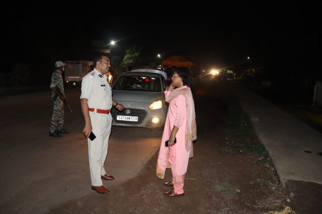 शक्ति कलेक्ट्रेट से जुड़ी खबरें एक साथ आपके लिए-- <em>जन्माष्टमी पर शक्ति जिले में शुष्क दिवस घोषित, कलेक्टर-एसपी ने जिले के बॉर्डर में किया निरीक्षण,कलेक्टर ने लिया जनदर्शन, कलेक्टर नूपुर ने जिले में हाई स्पीड नेटवर्क संचालन के लिए दिए निर्देश</em>, जिले में 10 एवं 11 सितंबर को होगा छत्तीसगढ़िया ओलंपिक का जिला स्तरीय आयोजन kshititech