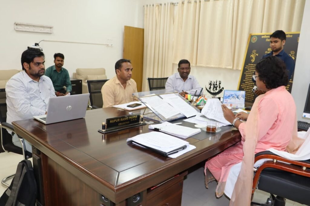 शक्ति कलेक्ट्रेट से जुड़ी खबरें एक साथ आपके लिए-- <em>जन्माष्टमी पर शक्ति जिले में शुष्क दिवस घोषित, कलेक्टर-एसपी ने जिले के बॉर्डर में किया निरीक्षण,कलेक्टर ने लिया जनदर्शन, कलेक्टर नूपुर ने जिले में हाई स्पीड नेटवर्क संचालन के लिए दिए निर्देश</em>, जिले में 10 एवं 11 सितंबर को होगा छत्तीसगढ़िया ओलंपिक का जिला स्तरीय आयोजन kshititech