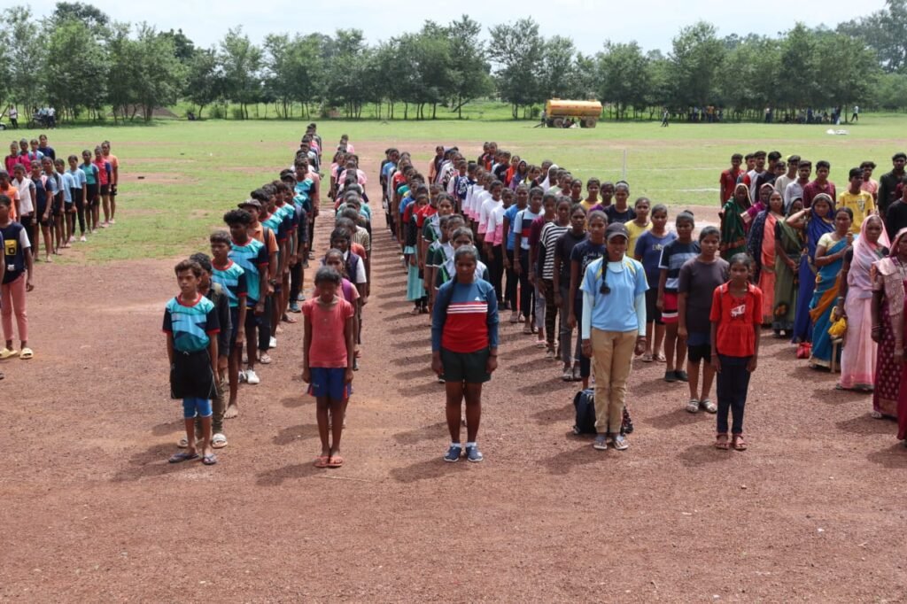 <em>ग्रामीण खेलों को मिला सामने आने का मौका- शक्ति जिले में हुआ छत्तीसगढ़िया ओलंपिक का जिला स्तरीय आयोजन का भव्य आगाज, प्रथम दिवस दौड़ सहित विभिन्न प्रतिस्पर्धाएं हुई संपन्न, जिले भर के खिलाड़ी दिखा रहे आयोजन में उत्साह</em>, ओलंपिक के आयोजनों की तरह दिखा खिलाड़ियों का जुनून kshititech