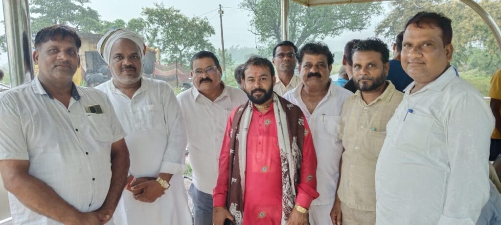 <em>किसान कुटीर से किसानों को मिलेगी राहत-- मंडी अध्यक्ष रूपनारायण साहु ने किया रगजा में करीब 14 लाख की लागत से बनने वाले किसान कुटीर का भूमि पूजन, रूपनारायण ने कहा-भूपेश बघेल सरकार किसानों की हितैषी सरकार, विधानसभा अध्यक्ष के जिला प्रतिनिधि ठाकुर गुलजार सिंह के प्रयासों से विधानसभा अध्यक्ष महंत ने दिलवाई स्वीकृ</em>ति <em>किसान कुटीर से किसानों को मिलेगी राहत-- मंडी अध्यक्ष रूपनारायण साहु ने किया रगजा में करीब 14 लाख की लागत से बनने वाले किसान कुटीर का भूमि पूजन, रूपनारायण ने कहा-भूपेश बघेल सरकार किसानों की हितैषी सरकार, विधानसभा अध्यक्ष के जिला प्रतिनिधि ठाकुर गुलजार सिंह के प्रयासों से विधानसभा अध्यक्ष महंत ने दिलवाई स्वीकृ</em>ति kshititech