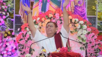 <em>शक्ति में दुबलधनिया परिवार की चल रही श्रीमद् भागवत कथा में दूसरे दिन अतुल कृष्ण भारद्वाज जी ने कराया कथा रसपान, श्रोताओं की उमड़ रही भारी भीड़</em>, परम पूज्य अतुल जी ने कहा- कलयुग में भगवान की भक्ति से ही परमात्मा की होगी प्राप्ति, ईश्वर की भक्ति में लगाए मन, दूर-दूर से कथा श्रवण करने पहुंच रहे धर्म प्रेमी <em>शक्ति में दुबलधनिया परिवार की चल रही श्रीमद् भागवत कथा में दूसरे दिन अतुल कृष्ण भारद्वाज जी ने कराया कथा रसपान, श्रोताओं की उमड़ रही भारी भीड़</em>, परम पूज्य अतुल जी ने कहा- कलयुग में भगवान की भक्ति से ही परमात्मा की होगी प्राप्ति, ईश्वर की भक्ति में लगाए मन, दूर-दूर से कथा श्रवण करने पहुंच रहे धर्म प्रेमी kshititech