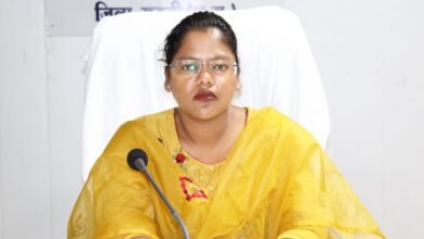 अंगदान को लेकर कलेक्टर की अनुकरणीय पहल--<em>शक्ति जिले में धान खरीदी की तैयारीयो को लेकर कलेक्टर ने करी आवश्यक बैठक, आयुष्मान भव योजना हेतु अंगदान के लिए कलेक्टर ने अधिकारियों को दिलवाई शपथ</em>, स्वास्थ्य को लेकर जिले में लग रहा आयुष्मान स्वास्थ्य मेला अंगदान को लेकर कलेक्टर की अनुकरणीय पहल--<em>शक्ति जिले में धान खरीदी की तैयारीयो को लेकर कलेक्टर ने करी आवश्यक बैठक, आयुष्मान भव योजना हेतु अंगदान के लिए कलेक्टर ने अधिकारियों को दिलवाई शपथ</em>, स्वास्थ्य को लेकर जिले में लग रहा आयुष्मान स्वास्थ्य मेला kshititech