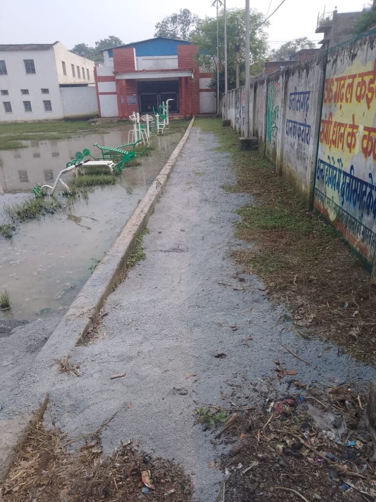 <em>सक्ति नगर पालिका अध्यक्ष ने करवाई कन्या महाविद्यालय जाने के लिए अस्थाई रास्ते की व्यवस्था, बारिश के समय मैदान में भर गया था पानी, अध्यक्ष सुषमा जायसवाल ने कहा-आने वाले समय में छात्राओं को मिलेंगी बेहतर सुविधाएं</em> <em>सक्ति नगर पालिका अध्यक्ष ने करवाई कन्या महाविद्यालय जाने के लिए अस्थाई रास्ते की व्यवस्था, बारिश के समय मैदान में भर गया था पानी, अध्यक्ष सुषमा जायसवाल ने कहा-आने वाले समय में छात्राओं को मिलेंगी बेहतर सुविधाएं</em> kshititech
