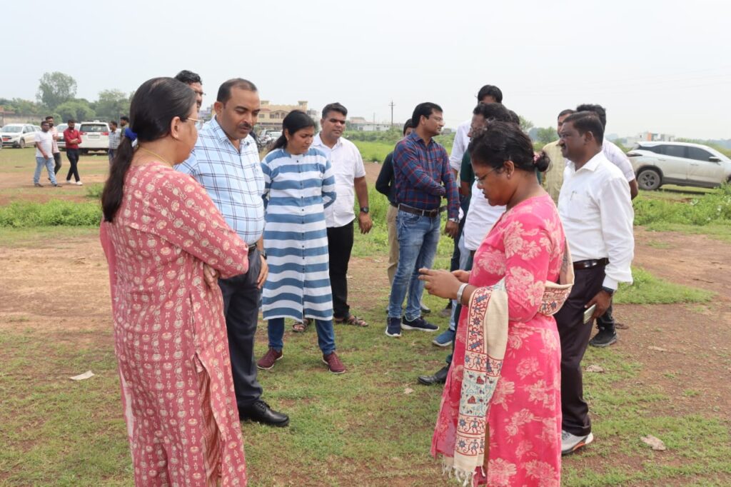 <em>कका का दौरा चंद्रपुर विधानसभा में-- 03 अक्टूबर को मुख्यमंत्री बघेल डभरा में-- कलेक्टर/एसपी सहित प्रशासनिक अधिकारियों ने लिया हेलीपैड स्थल सहित अन्य व्यवस्थाओं का जायजा, डभरा के दशहरा मैदान में सभा को संबोधित करेंगे सीएम भूपेश</em> <em>कका का दौरा चंद्रपुर विधानसभा में-- 03 अक्टूबर को मुख्यमंत्री बघेल डभरा में-- कलेक्टर/एसपी सहित प्रशासनिक अधिकारियों ने लिया हेलीपैड स्थल सहित अन्य व्यवस्थाओं का जायजा, डभरा के दशहरा मैदान में सभा को संबोधित करेंगे सीएम भूपेश</em> kshititech