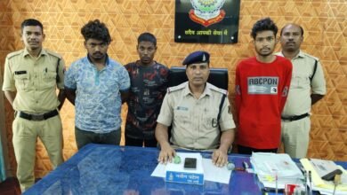<em>चौकी प्रभारी नवीन पटेल की सक्रियता से अपराधियों की आई शामत-- स्कूटी व ट्रक के पार्ट्स चोरी करने वाले 03 आरोपी गिरफ्तार,क्षेत्र अंतर्गत हुए चोरी के 02 मामलों का हुआ खुलासा,घटना के 24 घंटे के भीतर चोरी की पूरी संपत्ति बरामद कोरबा पुलिस की कार्यवाही</em> <em>चौकी प्रभारी नवीन पटेल की सक्रियता से अपराधियों की आई शामत-- स्कूटी व ट्रक के पार्ट्स चोरी करने वाले 03 आरोपी गिरफ्तार,क्षेत्र अंतर्गत हुए चोरी के 02 मामलों का हुआ खुलासा,घटना के 24 घंटे के भीतर चोरी की पूरी संपत्ति बरामद कोरबा पुलिस की कार्यवाही</em> kshititech