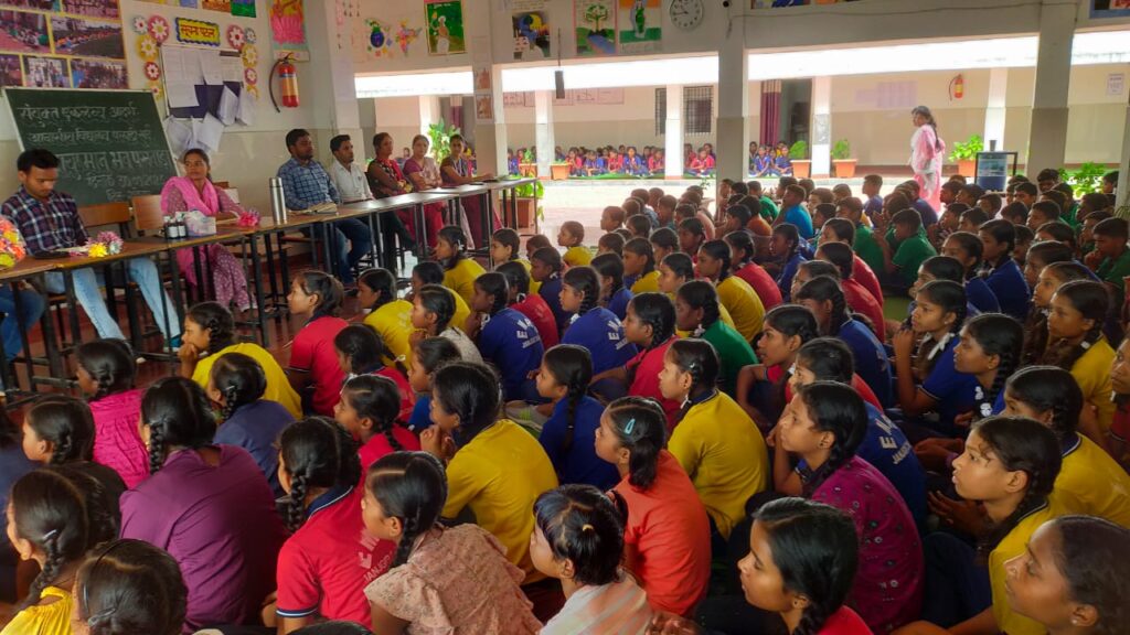 <em>शक्ति जिला स्वास्थ्य विभाग के सीएमएचओ एवं बीएमओ के निर्देश पर आयुष्मान भव कार्यक्रम हुआ संपन्न,पलाड़ी खुर्द के एकलव्य आवासीय विद्यालय में हुआ कार्यक्रम</em>, स्वास्थ्य विभाग के टीबी सुपरवाइजर विनोद राठौर भी रहे मौजूद <em>शक्ति जिला स्वास्थ्य विभाग के सीएमएचओ एवं बीएमओ के निर्देश पर आयुष्मान भव कार्यक्रम हुआ संपन्न,पलाड़ी खुर्द के एकलव्य आवासीय विद्यालय में हुआ कार्यक्रम</em>, स्वास्थ्य विभाग के टीबी सुपरवाइजर विनोद राठौर भी रहे मौजूद kshititech