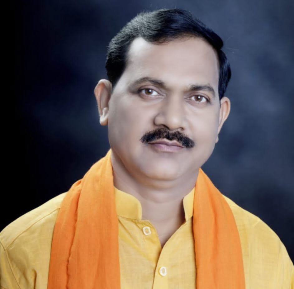 जिले की निगाहें कृष्णकांत पर-- <em>के.के चंद्रा की सक्रियता का भाजपा को मिलेगा लाभ-- शक्ति जिले में जल्द ही जारी होने वाली प्रत्याशियों की सूची में कृष्णकांत भी हो सकते हैं पार्टी का बड़ा चेहरा</em>, 5 सालों से जिला अध्यक्ष के रूप में दे रहे पार्टी को पूर्णकालिक कार्यकर्ता के रूप में सेवाएं, जिले में ओबीसी वर्ग से एक बड़े जन नेता के रूप में जाने जाते हैं के.के.चंद्रा, युवाओं ने भी करी मांग-- कृष्णकांत को बनाएं प्रत्याशी जिले की निगाहें कृष्णकांत पर-- <em>के.के चंद्रा की सक्रियता का भाजपा को मिलेगा लाभ-- शक्ति जिले में जल्द ही जारी होने वाली प्रत्याशियों की सूची में कृष्णकांत भी हो सकते हैं पार्टी का बड़ा चेहरा</em>, 5 सालों से जिला अध्यक्ष के रूप में दे रहे पार्टी को पूर्णकालिक कार्यकर्ता के रूप में सेवाएं, जिले में ओबीसी वर्ग से एक बड़े जन नेता के रूप में जाने जाते हैं के.के.चंद्रा, युवाओं ने भी करी मांग-- कृष्णकांत को बनाएं प्रत्याशी kshititech