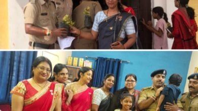 बहनों ने पुलिस थाने में मनाया रक्षाबंधन का पर्व-- <em>अखिल भारतीय मारवाड़ी महिला सम्मेलन नैला- जांजगीर शाखा ने रक्षाबंधन पर्व पर पुलिस के भाइयों को बांधी राखी, खिलाई मिठाइयां, रेखा अग्रवाल ने कहा- कोरोना कल में भी पुलिस की सेवाएं हम सभी के लिए अविस्मरणीय</em>, पुलिस के भाइयों ने भी करी बहनों की लंबी उम्र की कामना kshititech