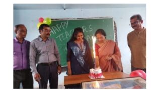 <em>शिक्षक के ऊपर राष्ट्र निर्माण तथा समाज निर्माण की होती है महती जिम्मेदारी-- डॉ. शालू पाहवा, शक्ति के जेएलएनडी कॉलेज में मनाया गया शिक्षक दिवस, छात्र-छात्राओं ने किया प्राध्यापकों का सम्मान</em>, डॉ पाहवा ने कहा- शिक्षक को समाज के समग्र व्यक्तित्व विकास का सौपा गया है दायित्व <em>शिक्षक के ऊपर राष्ट्र निर्माण तथा समाज निर्माण की होती है महती जिम्मेदारी-- डॉ. शालू पाहवा, शक्ति के जेएलएनडी कॉलेज में मनाया गया शिक्षक दिवस, छात्र-छात्राओं ने किया प्राध्यापकों का सम्मान</em>, डॉ पाहवा ने कहा- शिक्षक को समाज के समग्र व्यक्तित्व विकास का सौपा गया है दायित्व kshititech