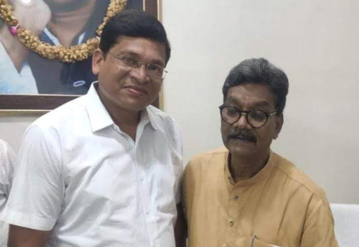 *विकास के नए आयाम गढ़ रहा शक्ति विधानसभा-- <em>विधानसभा अध्यक्ष महंत के प्रयासों से शक्ति विधानसभा क्षेत्र में पिछड़ा वर्ग विकास प्राधिकरण के माध्यम से 14 कार्यों के लिए मिलेगी डेढ़ करोड़ रुपए की स्वीकृति, विधायक प्रतिनिधि अमित राठौर ने दी जानकारी</em> *विकास के नए आयाम गढ़ रहा शक्ति विधानसभा-- <em>विधानसभा अध्यक्ष महंत के प्रयासों से शक्ति विधानसभा क्षेत्र में पिछड़ा वर्ग विकास प्राधिकरण के माध्यम से 14 कार्यों के लिए मिलेगी डेढ़ करोड़ रुपए की स्वीकृति, विधायक प्रतिनिधि अमित राठौर ने दी जानकारी</em> kshititech