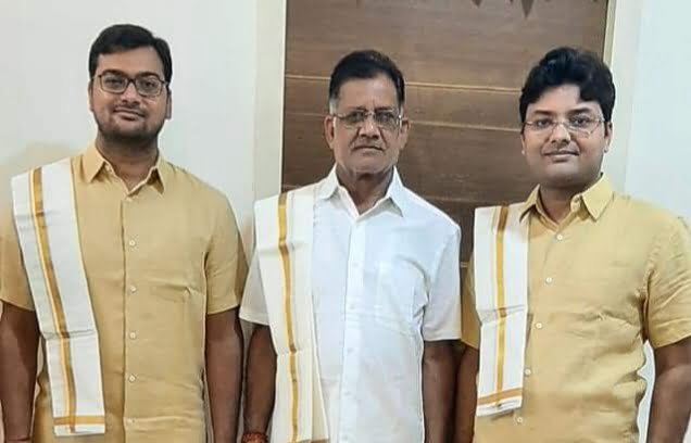 <em>PSC में बाराद्वार का गौरव--पूर्व नगर पंचायत उपाध्यक्ष अशोक कलानोरिया के होनहार सुपुत्र सर्वेश्वर गर्ग ने पीएससी के साक्षात्कार में की सफलता अर्जित, 32 वा रैंक हासिल किया सर्वेश्वर ने, </em>छत्तीसगढ़ शासन राज्य वित्त विभाग के <em>असिस्टेंट डायरेक्टर के पद पर होंगे सुशोभित</em> kshititech