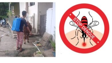 <em>शक्ति शहर में मच्छरों के प्रकोप एवं डेंगू से बचाव की दिशा में वार्डों में किया जा रहा नालियों में एंटी लारवा का छिड़काव, फागिंग मशीन से मच्छर मुक्त करने में जुटे हैं कर्मचारी, सीएमओ संजय सिंह के निर्देश में अमला सक्रिय</em>, प्रदेश में चल रहे डेंगू के प्रकोप से बचने प्रशासन पूर्व सुरक्षा की तैयारी में है जुटा kshititech