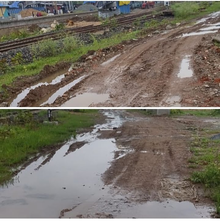 <em>65 परिवारों ने सड़क एवं नाली की दुर्दशा को लेकर कलेक्टर को सौपा ज्ञापन, आज पर्यंत तक नहीं हो पाई कोई कार्रवाई,नागरिकों का कहना उनके वार्ड में ना ही सड़क है, ना ही नाली, बरसात में कैसे करें आना-जाना</em>,बदतर स्थिति में जीवन यापन कर रहे हैं नागरिक kshititech